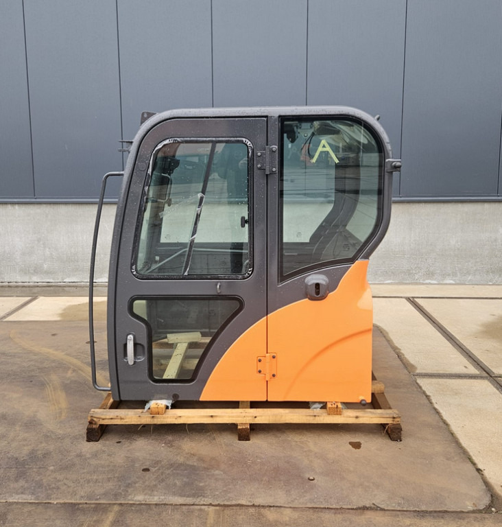 Doosan 220101-00889K - K1029926H - Cab for Construction machinery: picture 1 Doosan 220101-00889K - K1029926H - Cab for Construction machinery: picture 1