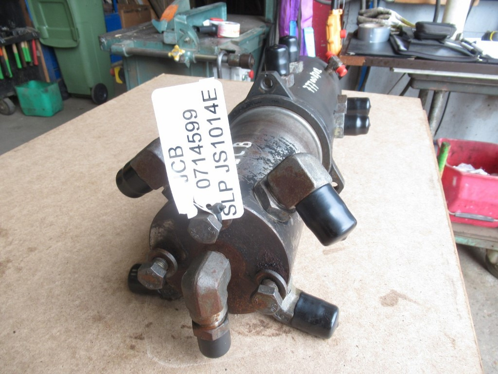 JCB 0714599 - - Hydraulics for Construction machinery: picture 2 JCB 0714599 - - Hydraulics for Construction machinery: picture 2