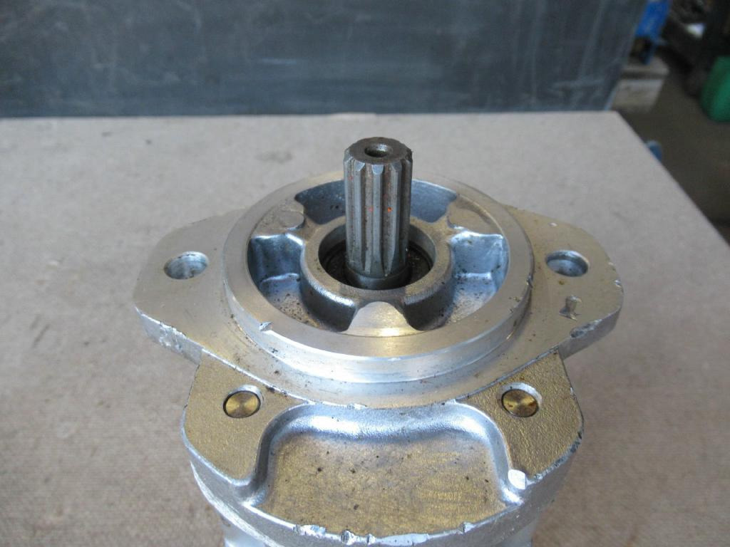 Kayaba KRP-17-8CJ2L3AR - - Steering pump for Construction machinery: picture 4 Kayaba KRP-17-8CJ2L3AR - - Steering pump for Construction machinery: picture 4
