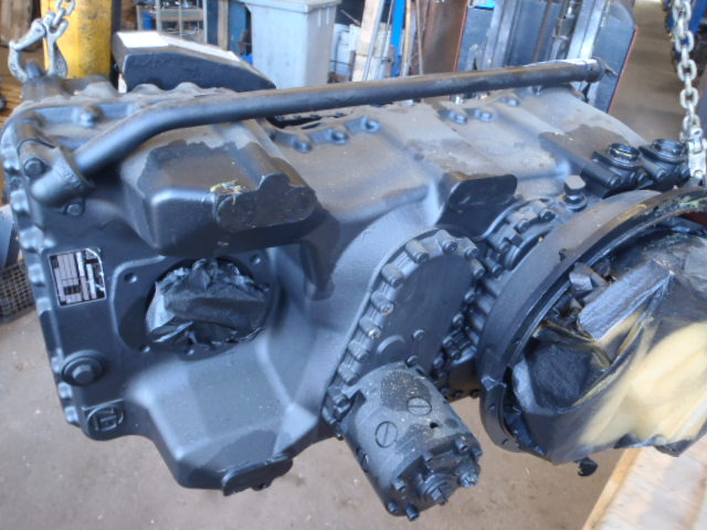 New Holland 6560286 - Gearbox for Construction machinery: picture 1 New Holland 6560286 - Gearbox for Construction machinery: picture 1