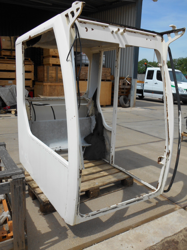 O&K Terex - Cab for Construction machinery: picture 2 O&K Terex - Cab for Construction machinery: picture 2