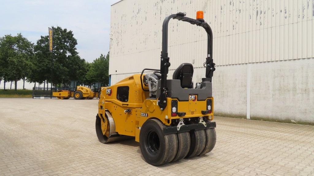 Caterpillar CC4.0 - Combination roller: picture 4 Caterpillar CC4.0 - Combination roller: picture 4