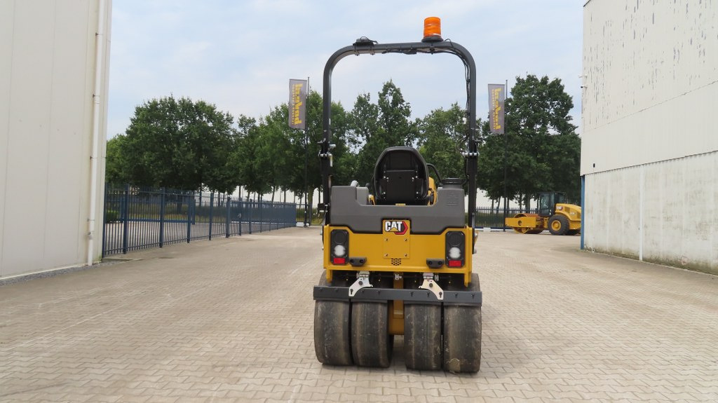 Caterpillar CC4.0 - Combination roller: picture 3 Caterpillar CC4.0 - Combination roller: picture 3