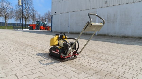 Dynapac LF 70 - Vibroplate: picture 4 Dynapac LF 70 - Vibroplate: picture 4