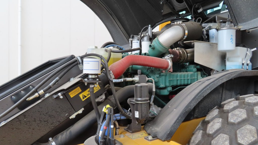 Compactor Volvo SD 135 B: picture 9