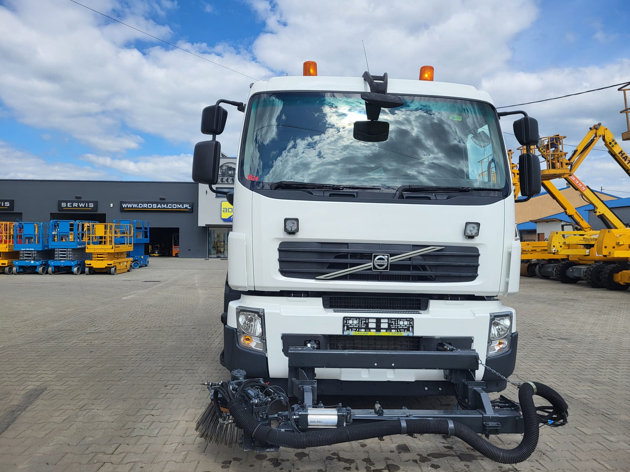 Volvo FE 320 two engines leasing Volvo FE 320 two engines: picture 11