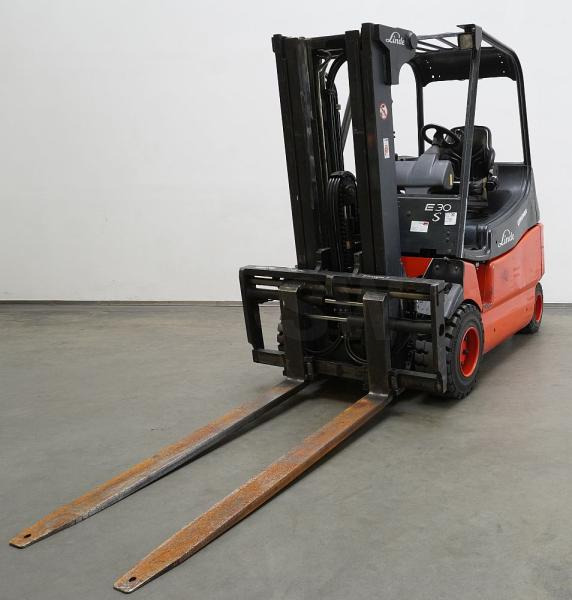 Linde E 30/600 S 336-03 - Electric forklift: picture 1 Linde E 30/600 S 336-03 - Electric forklift: picture 1