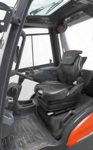 Linde H 30 D 1202 - Diesel forklift: picture 3 Linde H 30 D 1202 - Diesel forklift: picture 3