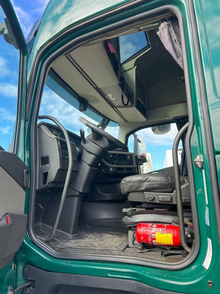 Tractor truck Volvo FH510 4X2 serie 8337: picture 11