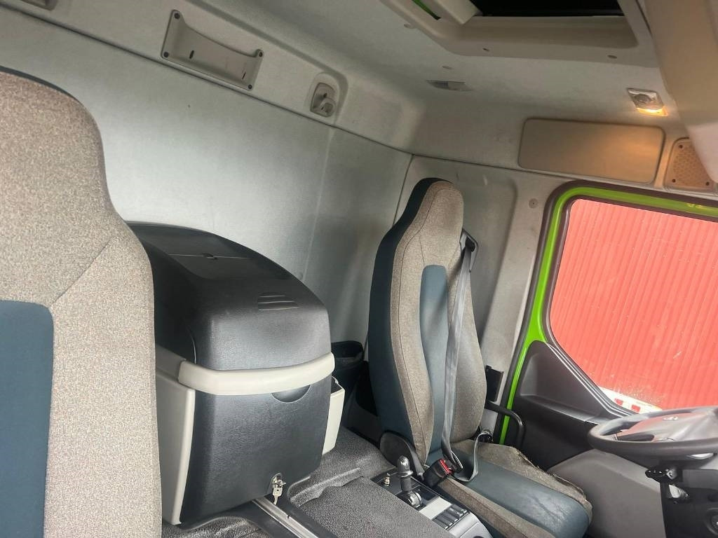 Volvo FE 320 6x2 serie 5143 Euro 6 - Refrigerator truck: picture 5 Volvo FE 320 6x2 serie 5143 Euro 6 - Refrigerator truck: picture 5