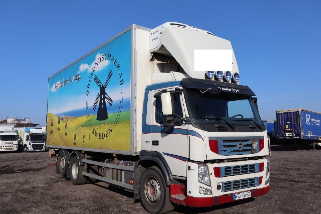 Volvo FM 6*2 serie 8310 - Refrigerator truck: picture 2 Volvo FM 6*2 serie 8310 - Refrigerator truck: picture 2