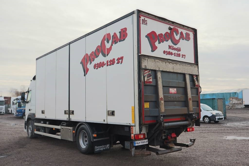 Volvo FM Serie 3722 - Box truck: picture 3 Volvo FM Serie 3722 - Box truck: picture 3