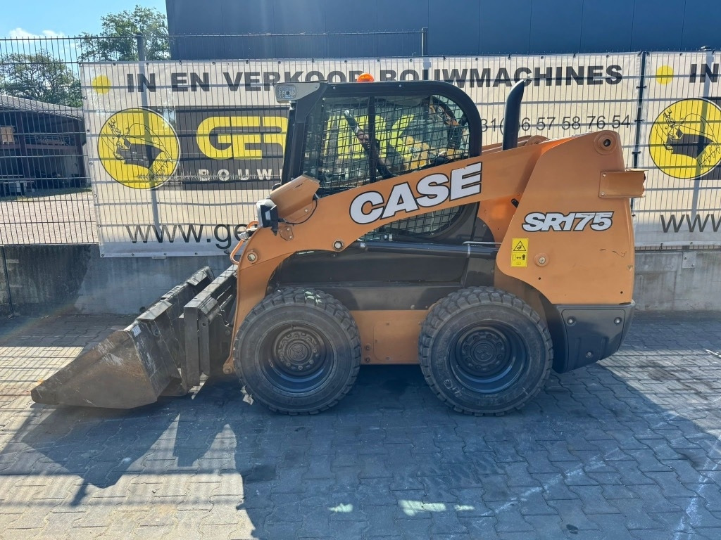 Skid steer loader Case SR 175: picture 1