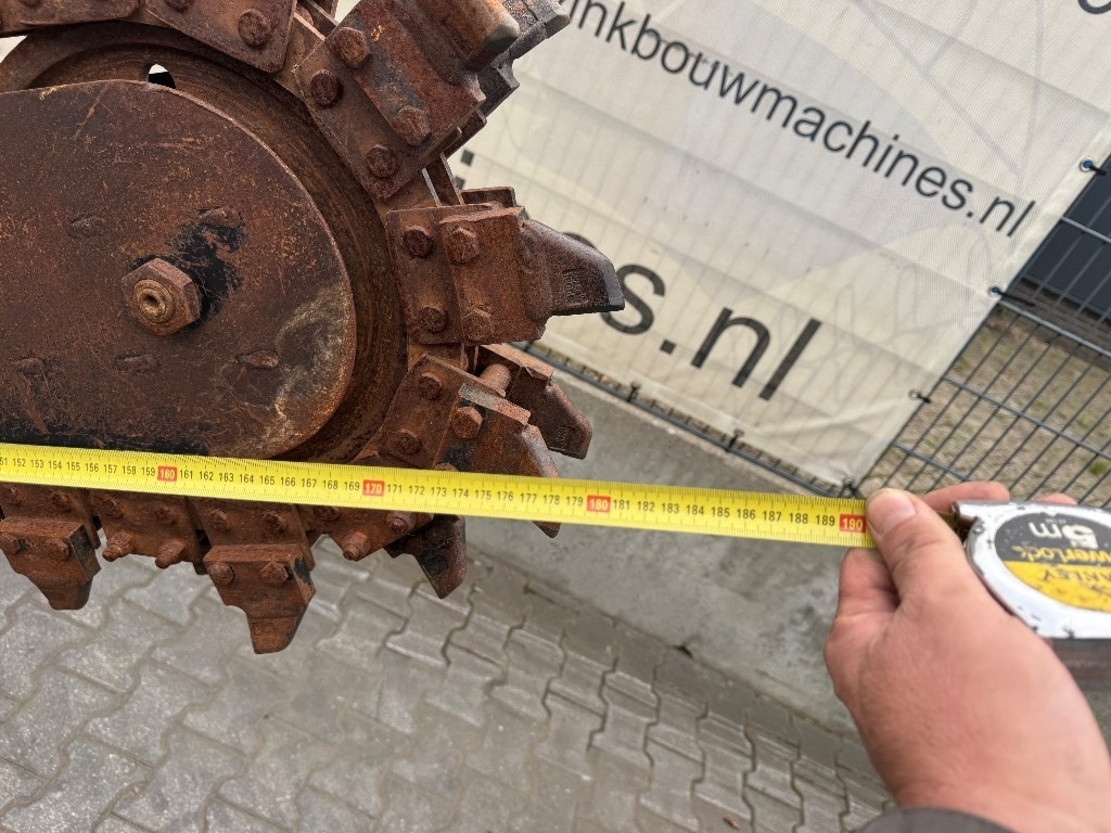 Trencher Ditch Witch RT 40: picture 8 Trencher Ditch Witch RT 40: picture 8