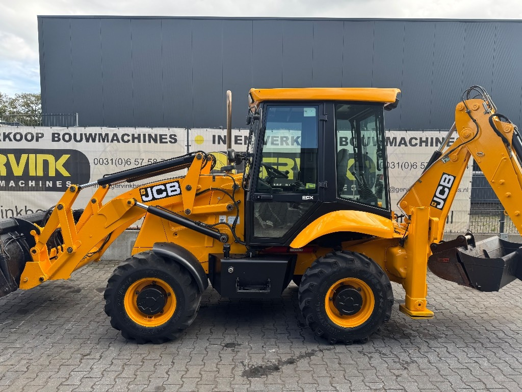 JCB 2 CX - Backhoe loader: picture 1 JCB 2 CX - Backhoe loader: picture 1