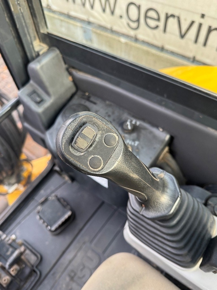 Mini excavator Komatsu PC 26 MR-3: picture 9 Mini excavator Komatsu PC 26 MR-3: picture 9