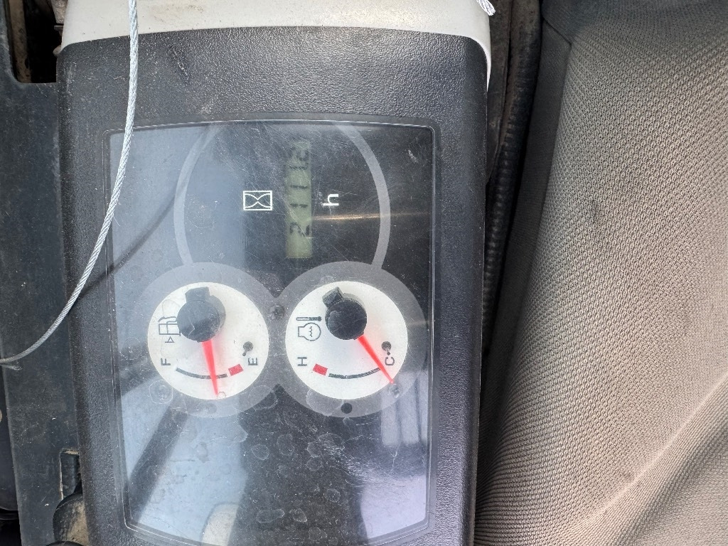 Mini excavator Komatsu PC 26 MR-3: picture 8 Mini excavator Komatsu PC 26 MR-3: picture 8