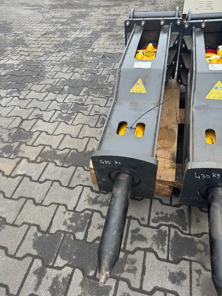 Mustang 550 - Hydraulic hammer for Construction machinery: picture 5 Mustang 550 - Hydraulic hammer for Construction machinery: picture 5
