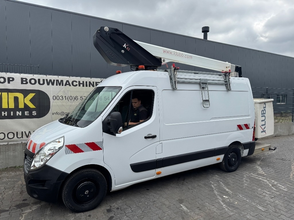 Renault KL 32 - Truck with aerial platform: picture 1 Renault KL 32 - Truck with aerial platform: picture 1