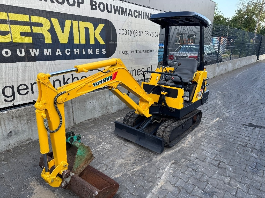 Yanmar B12 - Mini excavator: picture 3 Yanmar B12 - Mini excavator: picture 3