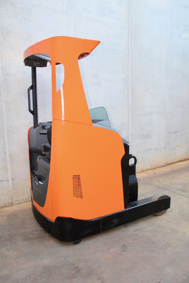 BT RRE 140 H - Reach truck: picture 2 BT RRE 140 H - Reach truck: picture 2