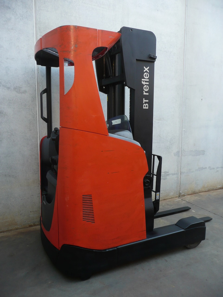BT RRE 140 H - Reach truck: picture 2 BT RRE 140 H - Reach truck: picture 2
