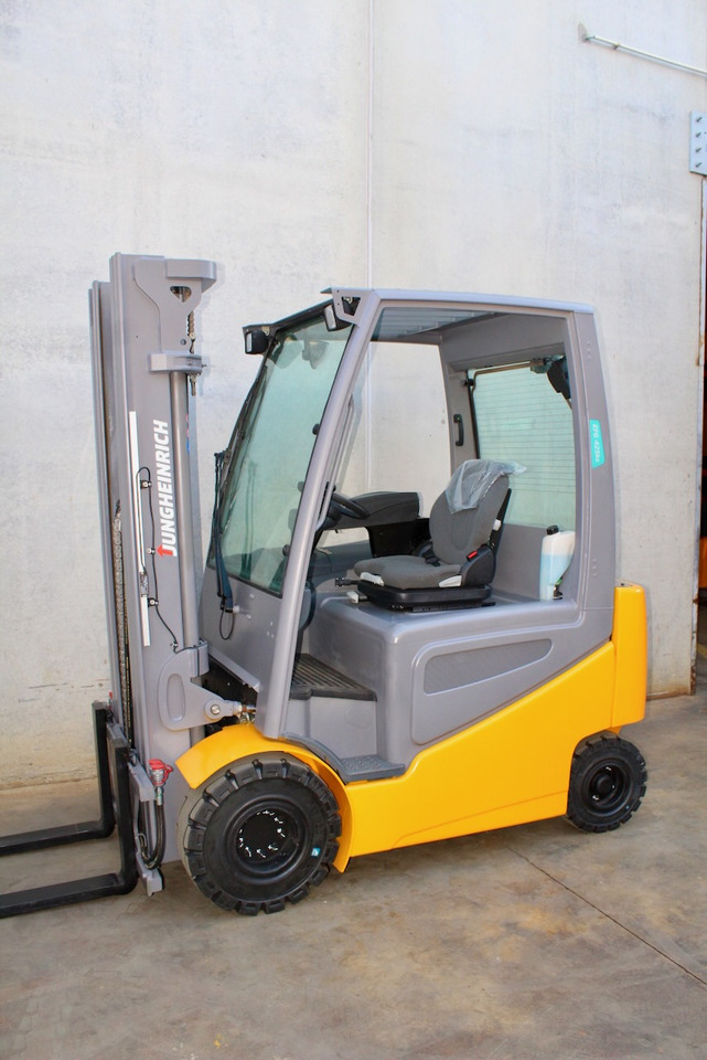 Jungheinrich EFG 425k 500 DZ - Electric forklift: picture 3 Jungheinrich EFG 425k 500 DZ - Electric forklift: picture 3