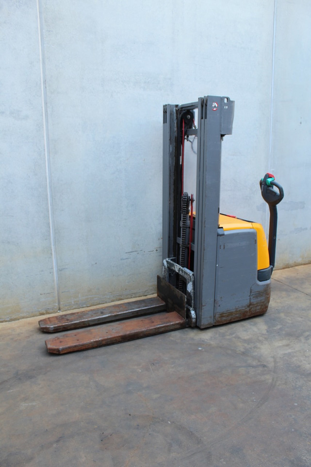 Jungheinrich EJC 214 430 DZ - Stacker: picture 2 Jungheinrich EJC 214 430 DZ - Stacker: picture 2