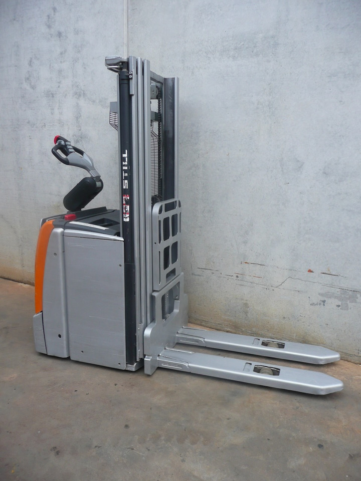 Still EXV-SF16 - Stacker: picture 4 Still EXV-SF16 - Stacker: picture 4