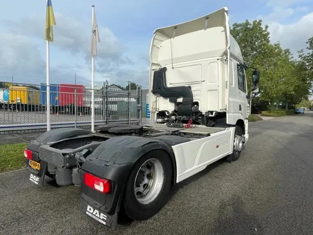 DAF CF 400 FT CF 400 Spacecab tractor head - Tractor truck: picture 5 DAF CF 400 FT CF 400 Spacecab tractor head - Tractor truck: picture 5