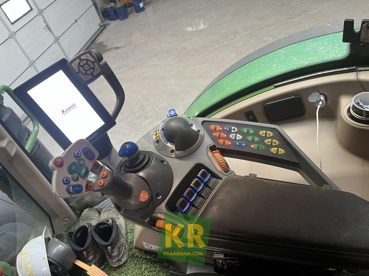 720 Vario Fendt - Farm tractor: picture 2 720 Vario Fendt - Farm tractor: picture 2