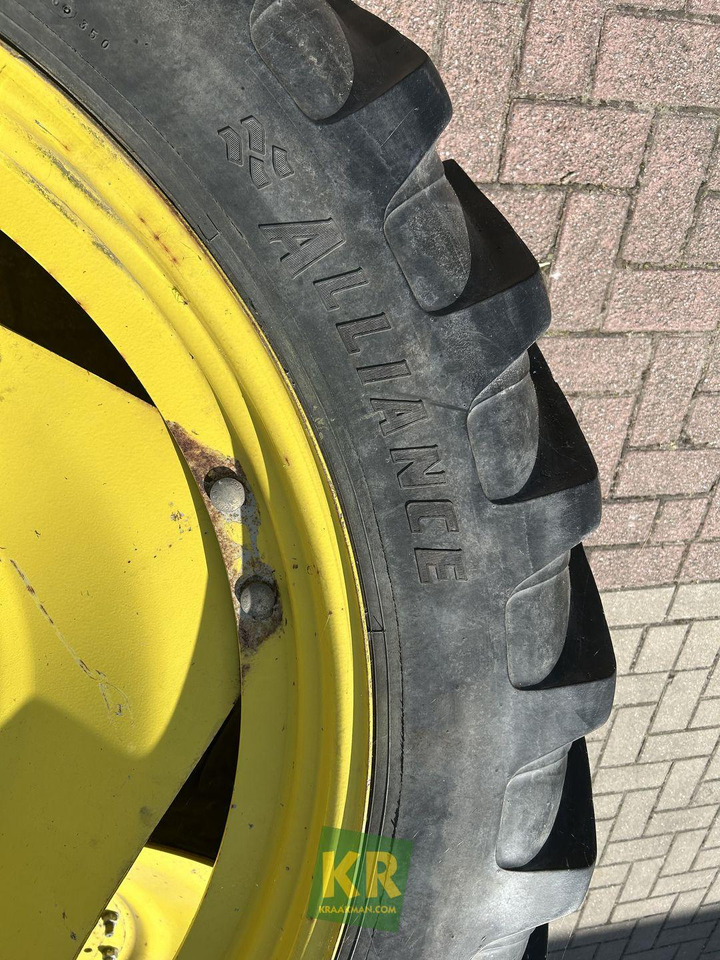Alliance 12.4R46 - Wheel and tire package for Agricultural machinery: picture 4 Alliance 12.4R46 - Wheel and tire package for Agricultural machinery: picture 4