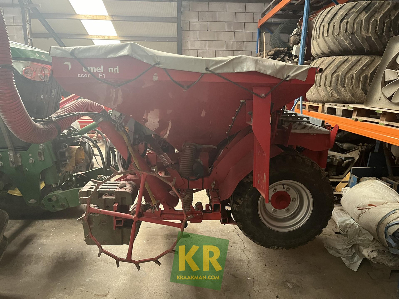 DF 1 Kverneland - Fertilizer spreader: picture 3 DF 1 Kverneland - Fertilizer spreader: picture 3