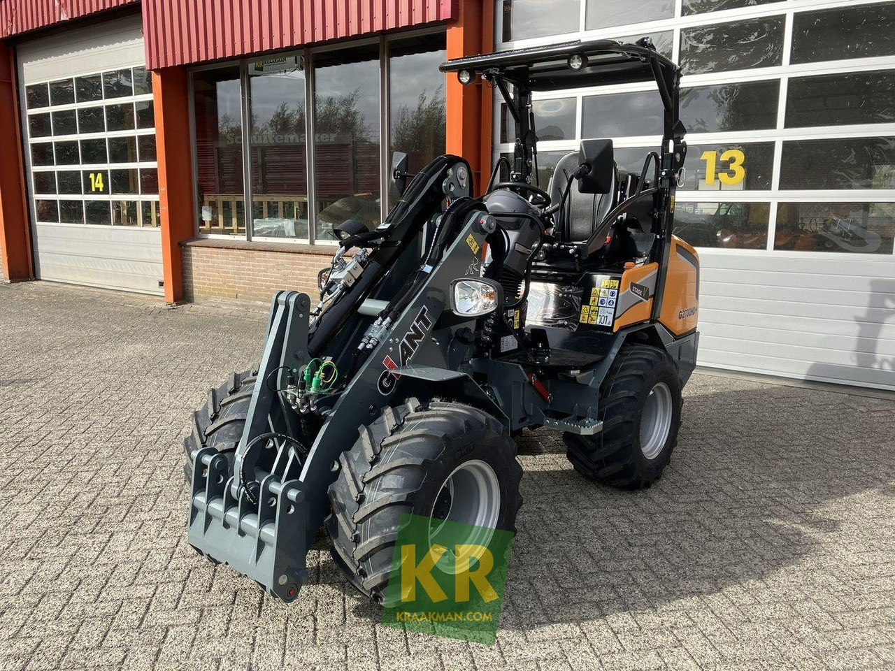 Giant G2700 HD+ - Compact loader: picture 1 Giant G2700 HD+ - Compact loader: picture 1