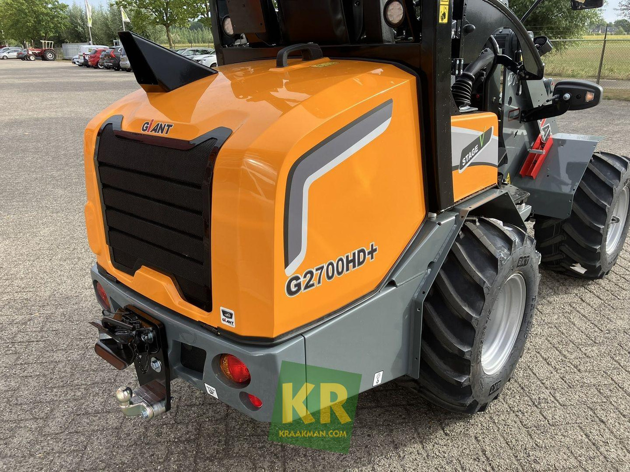 Giant G2700 HD+ - Compact loader: picture 5 Giant G2700 HD+ - Compact loader: picture 5