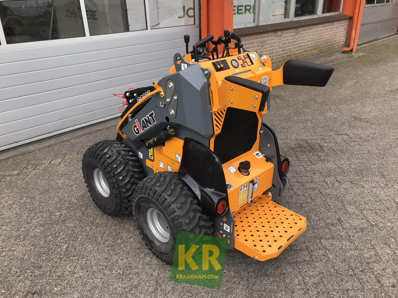 Giant GS900 - Skid steer loader: picture 5 Giant GS900 - Skid steer loader: picture 5