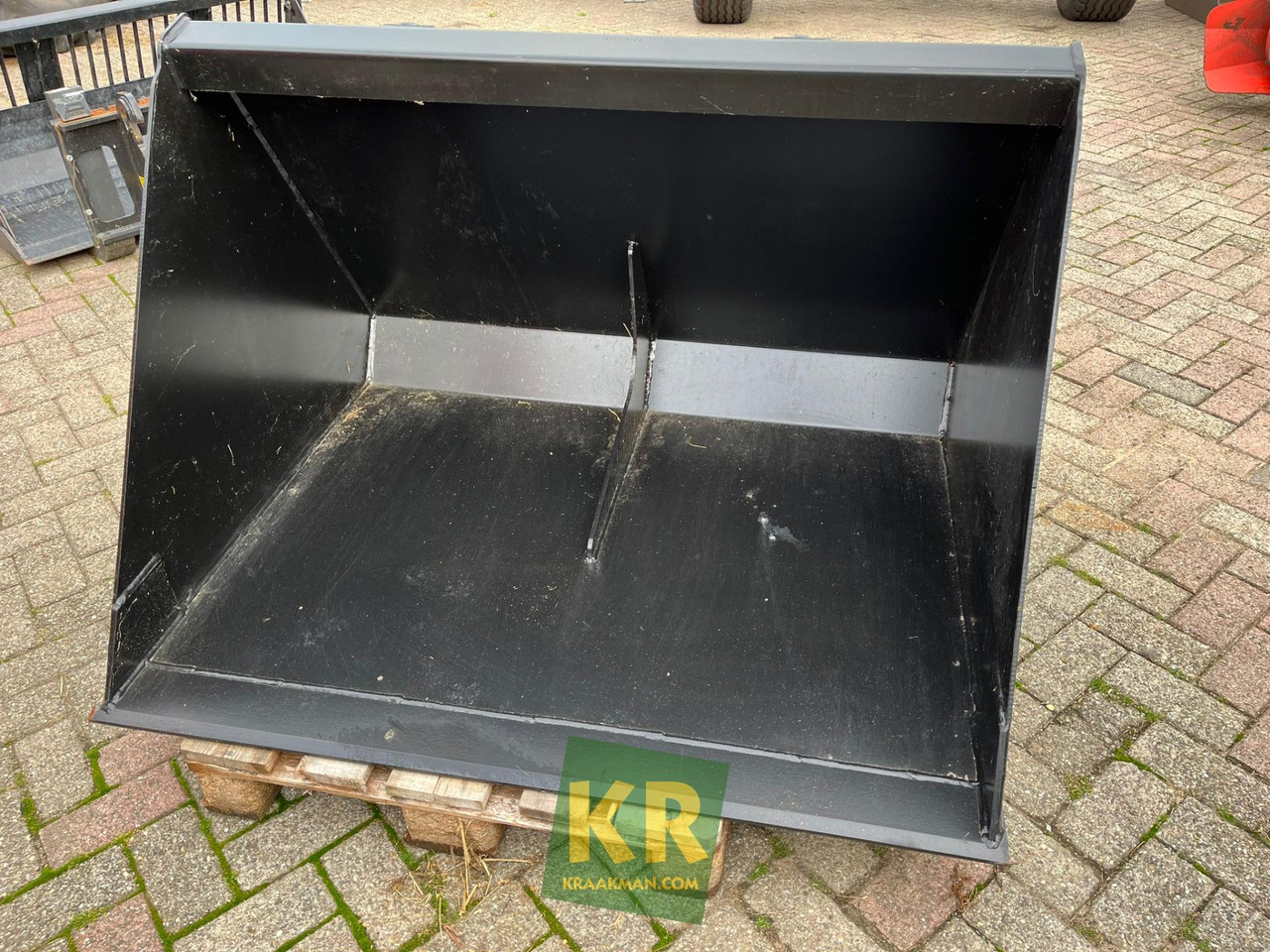 Giant Voorzetstukken - Loader bucket for Construction machinery: picture 1 Giant Voorzetstukken - Loader bucket for Construction machinery: picture 1