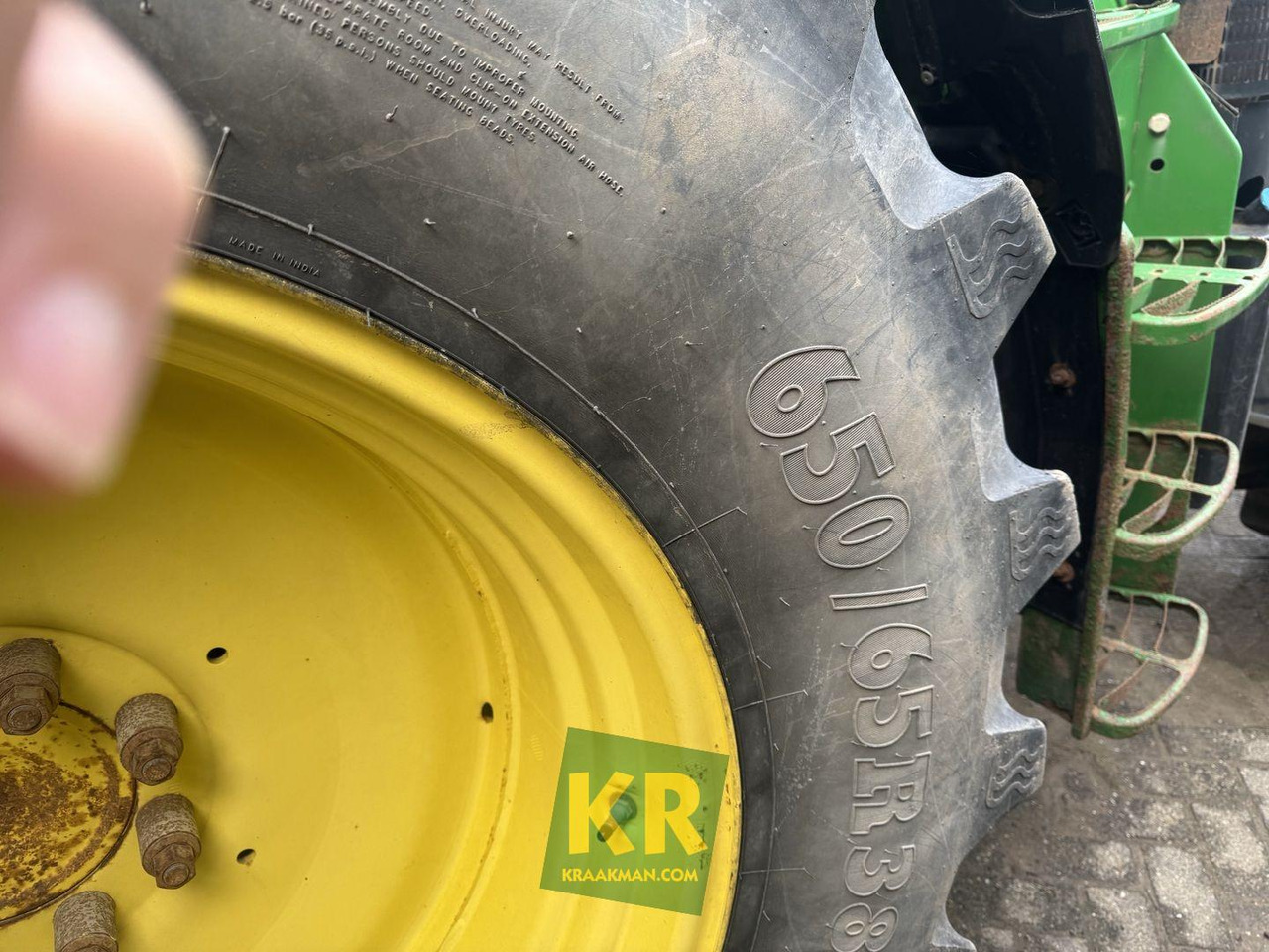 John Deere 6150R - Farm tractor: picture 4 John Deere 6150R - Farm tractor: picture 4