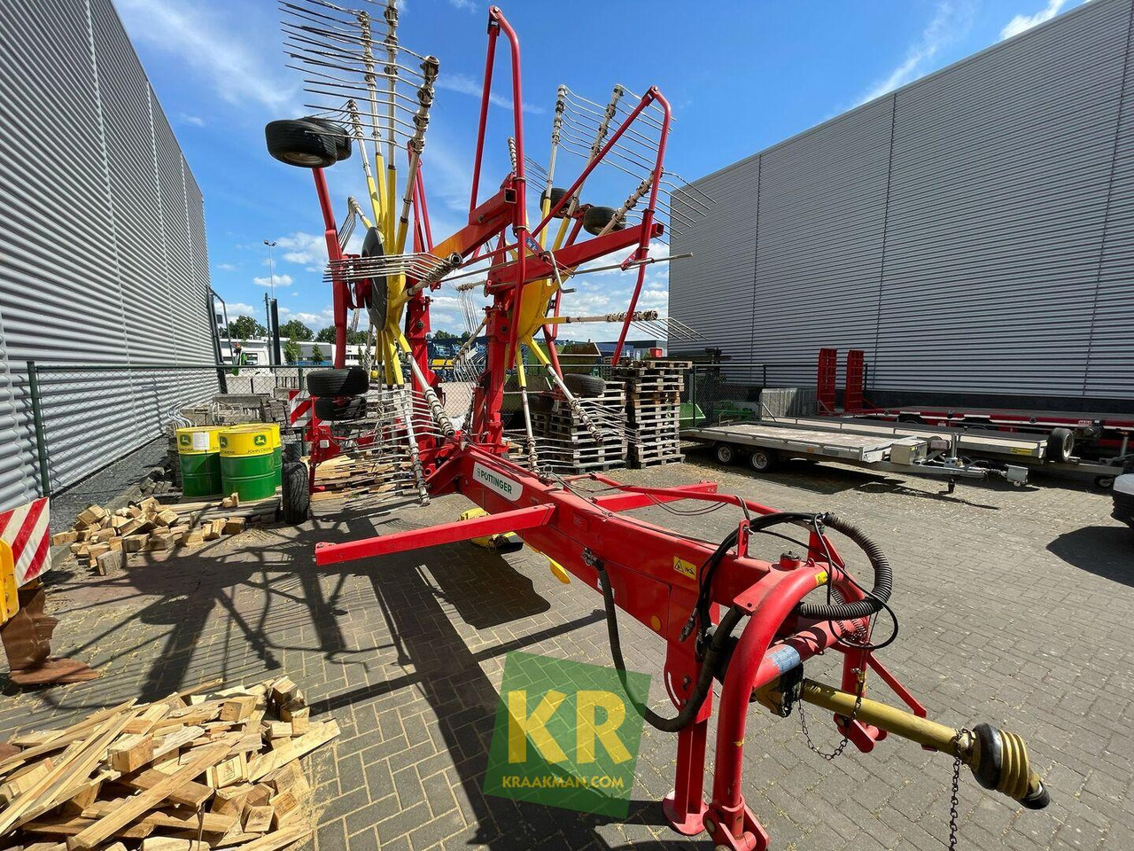 Pottinger 881A - Tedder/ Rake: picture 5 Pottinger 881A - Tedder/ Rake: picture 5
