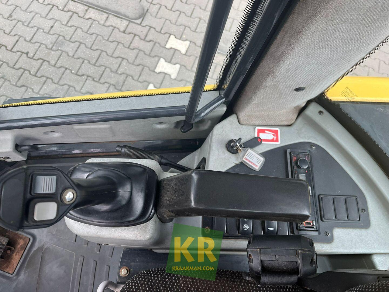 Yanmar V100 shovel  - Wheel loader: picture 3 Yanmar V100 shovel  - Wheel loader: picture 3