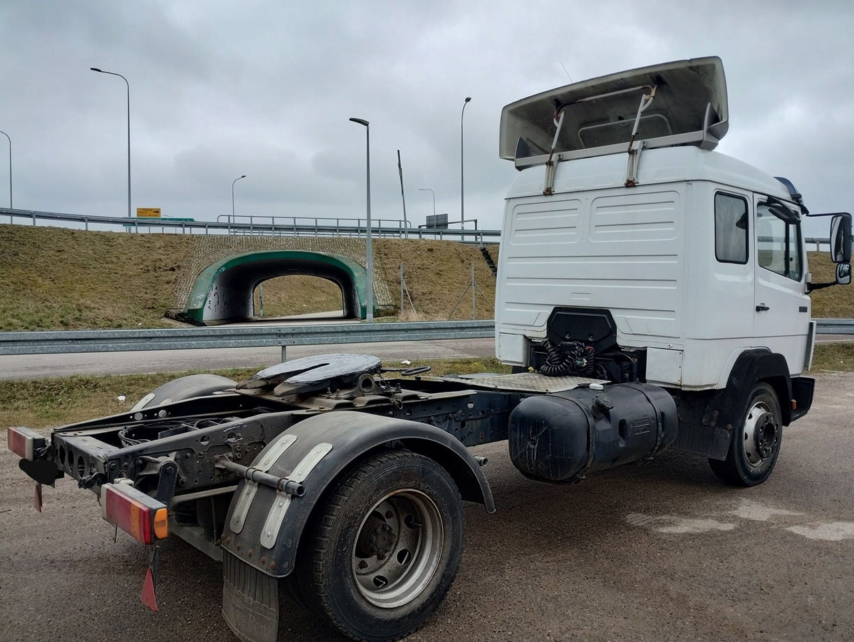 Mercedes Benz 1120 S - Tractor truck: picture 4 Mercedes Benz 1120 S - Tractor truck: picture 4