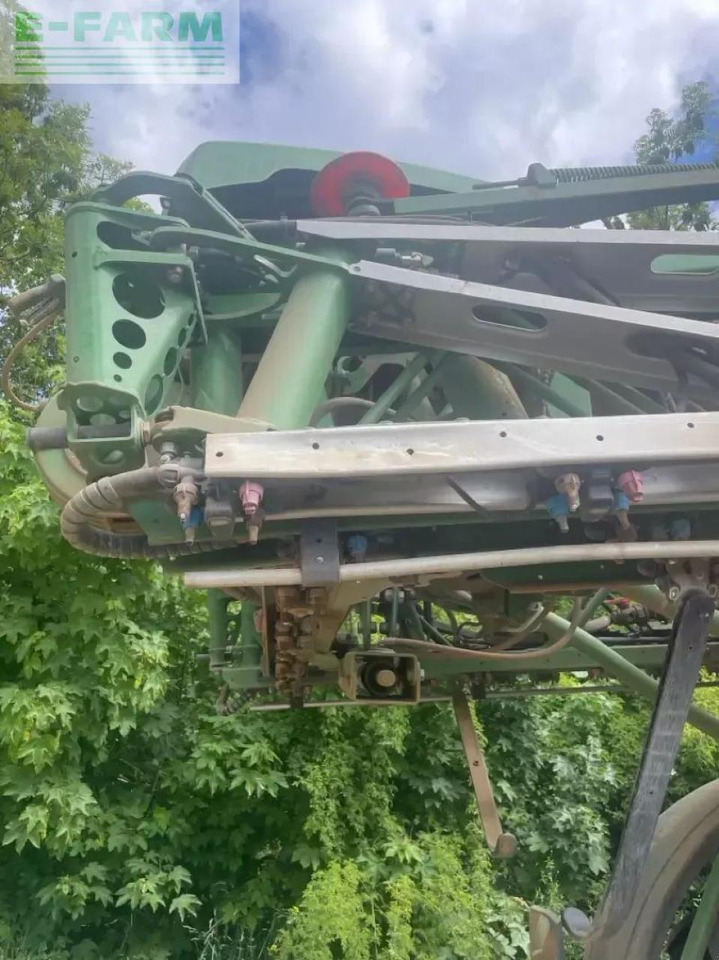 Amazone ux 11201 super (36m) - Trailed sprayer: picture 4 Amazone ux 11201 super (36m) - Trailed sprayer: picture 4