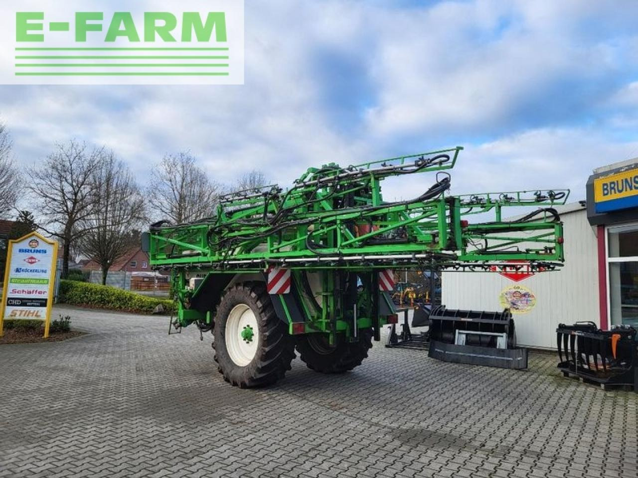CHD 6045 - Trailed sprayer: picture 3 CHD 6045 - Trailed sprayer: picture 3