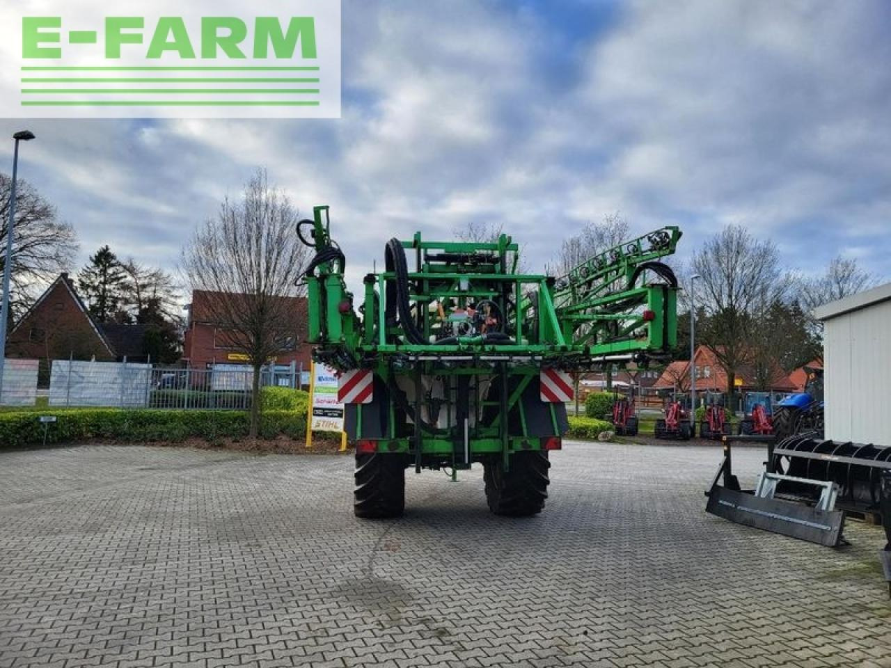 CHD 6045 - Trailed sprayer: picture 4 CHD 6045 - Trailed sprayer: picture 4