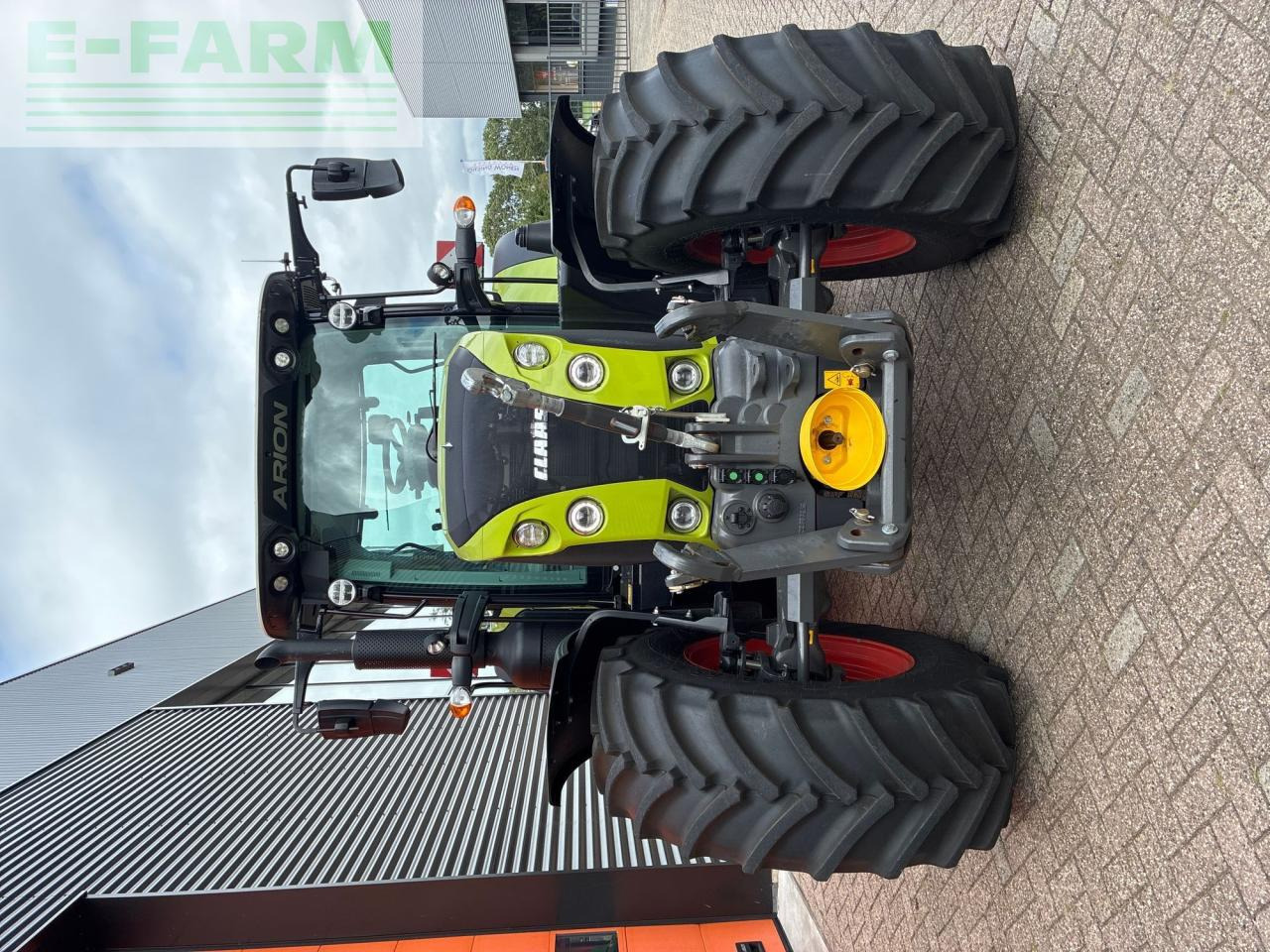 CLAAS ARION 630 St5 CMATIC CIS+ CMATIC CIS+ - Farm tractor: picture 2 CLAAS ARION 630 St5 CMATIC CIS+ CMATIC CIS+ - Farm tractor: picture 2