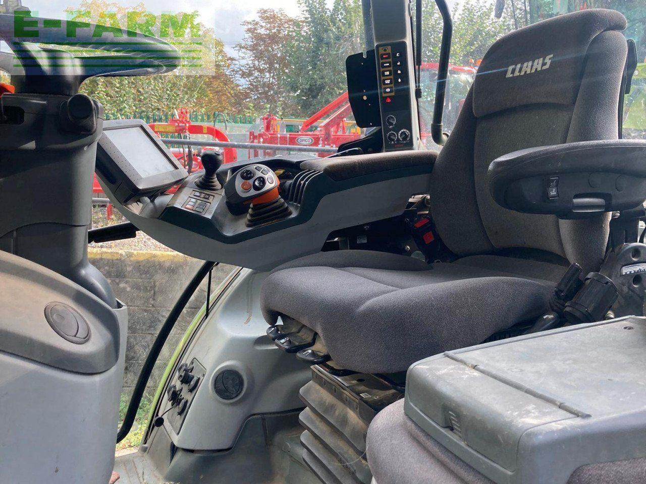 Farm tractor CLAAS ARION 650: picture 7