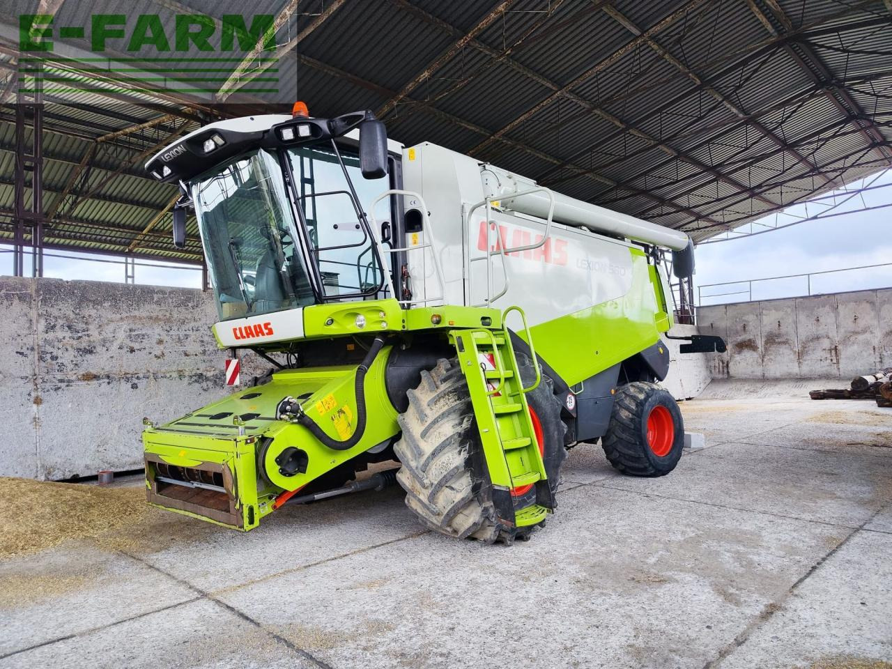 CLAAS Lexion 580 - Combine harvester: picture 1 CLAAS Lexion 580 - Combine harvester: picture 1