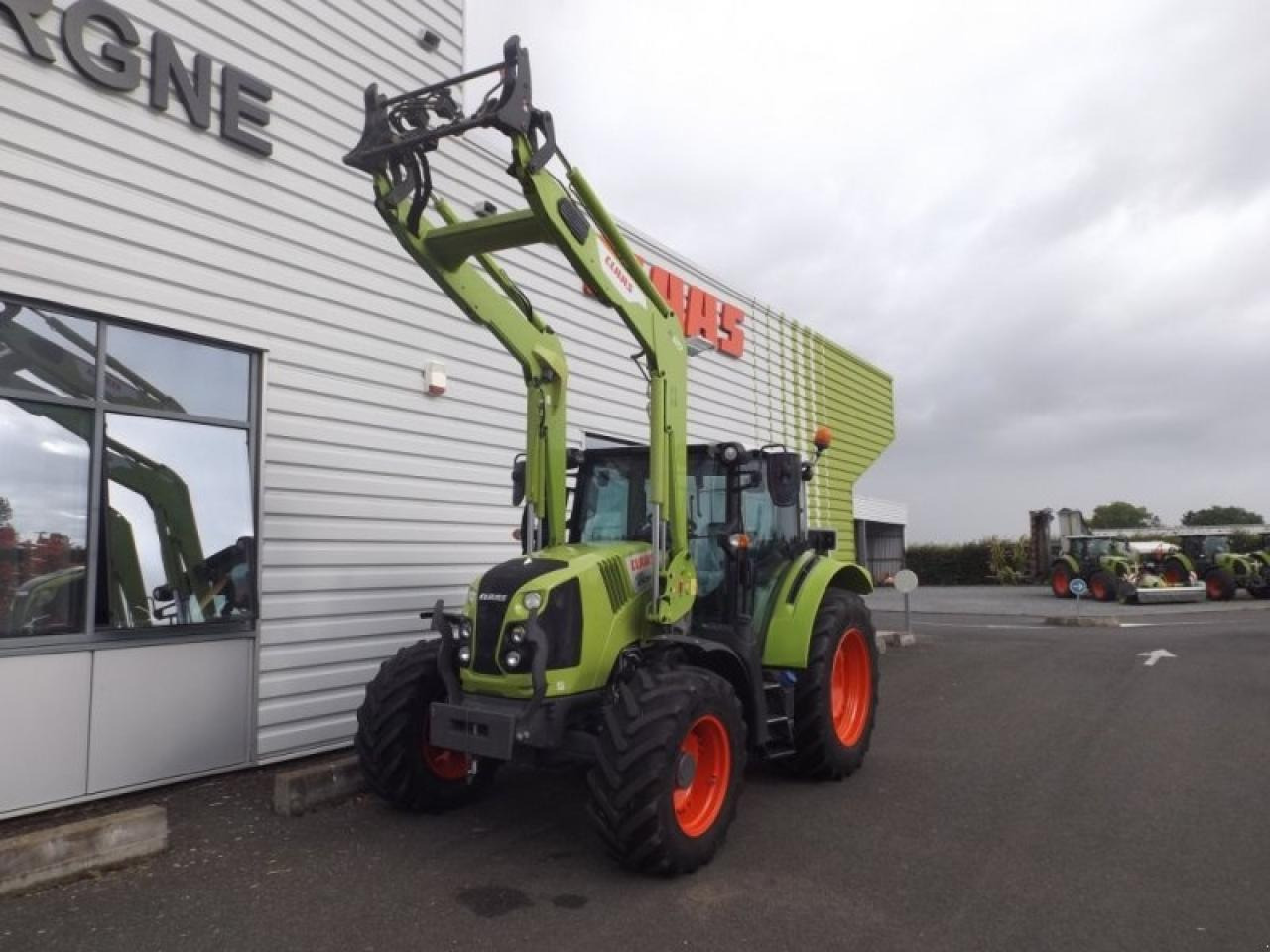 CLAAS arion 430 mr business - Farm tractor: picture 1 CLAAS arion 430 mr business - Farm tractor: picture 1