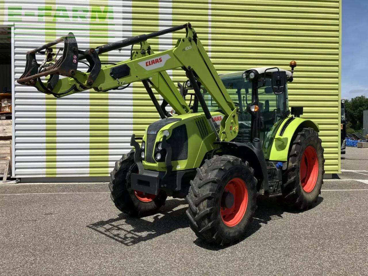CLAAS arion 430 panoramic + fl 100 c - Farm tractor: picture 1 CLAAS arion 430 panoramic + fl 100 c - Farm tractor: picture 1