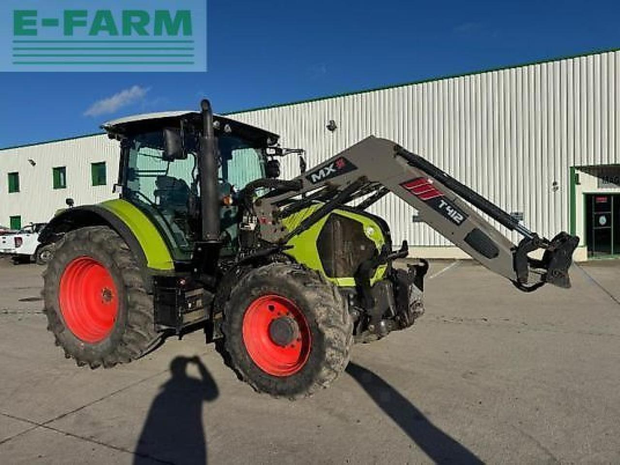 CLAAS arion 520 - Farm tractor: picture 3 CLAAS arion 520 - Farm tractor: picture 3
